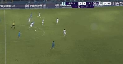 岳的白嫩饱满的双乳