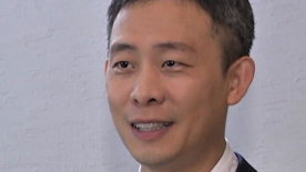 练歌厅：火辣的女人们